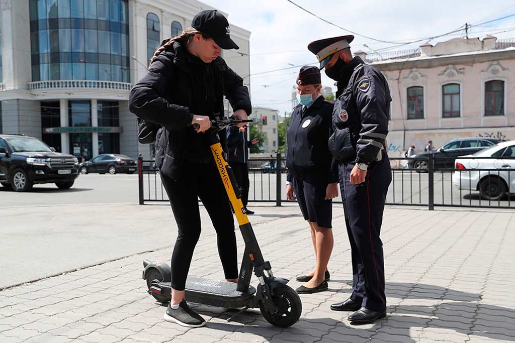 Электросамокаты и электровелосипеды необходимо будет обязательно регистрировать с 2026 года