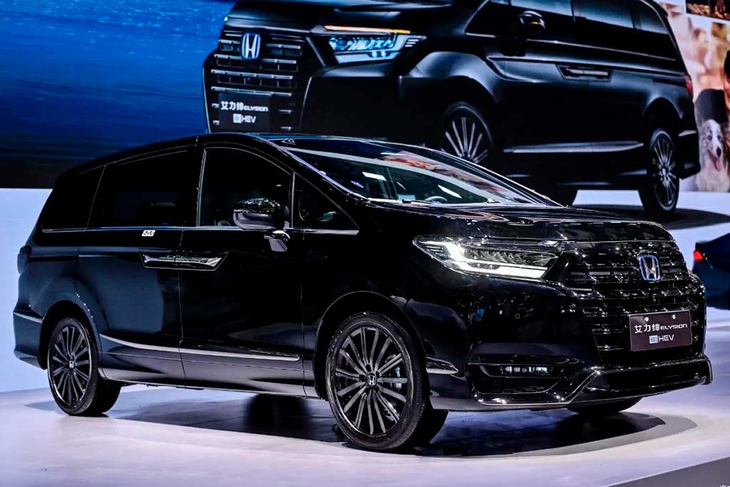 В России стартовали продажи собранных в Китае минивэнов Honda Odyssey