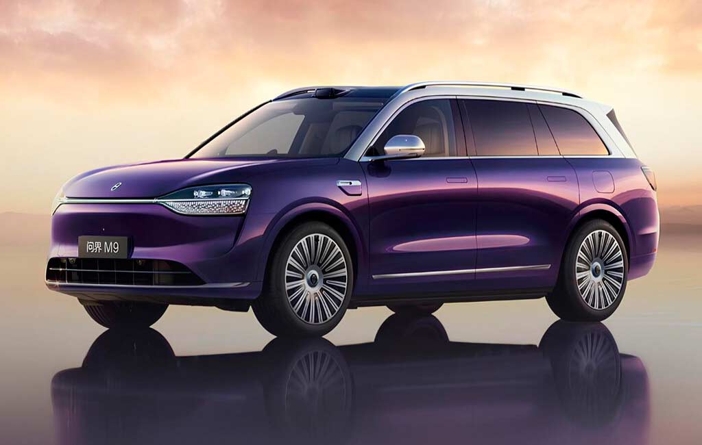 Для кроссовера Aito M9 стала доступна роскошная четырехместная версия
